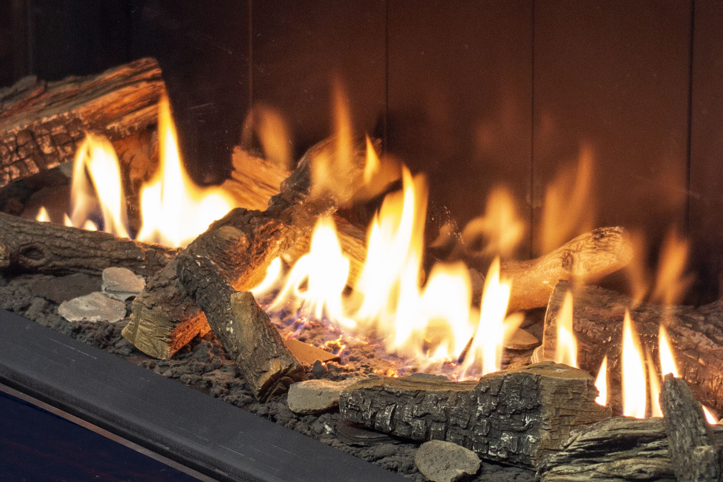 Urbana Luxury Fireplaces U70 Linear Gas Fireplace - Image 2