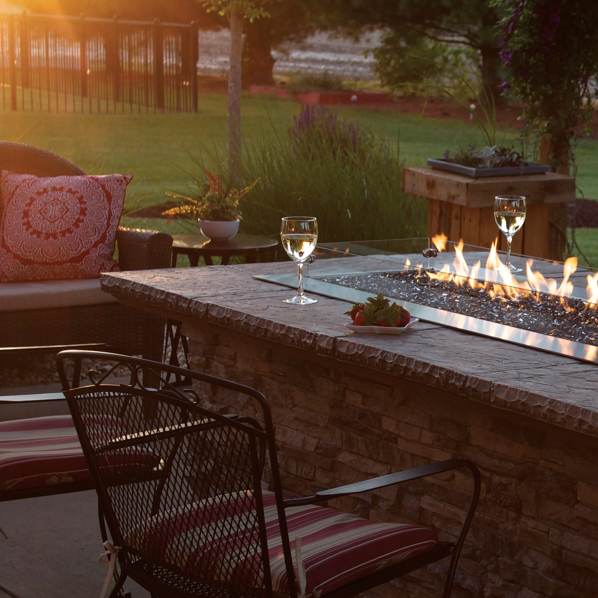 Empire Hearth Carol Rose 48" Outdoor Fire Pit - Image 5