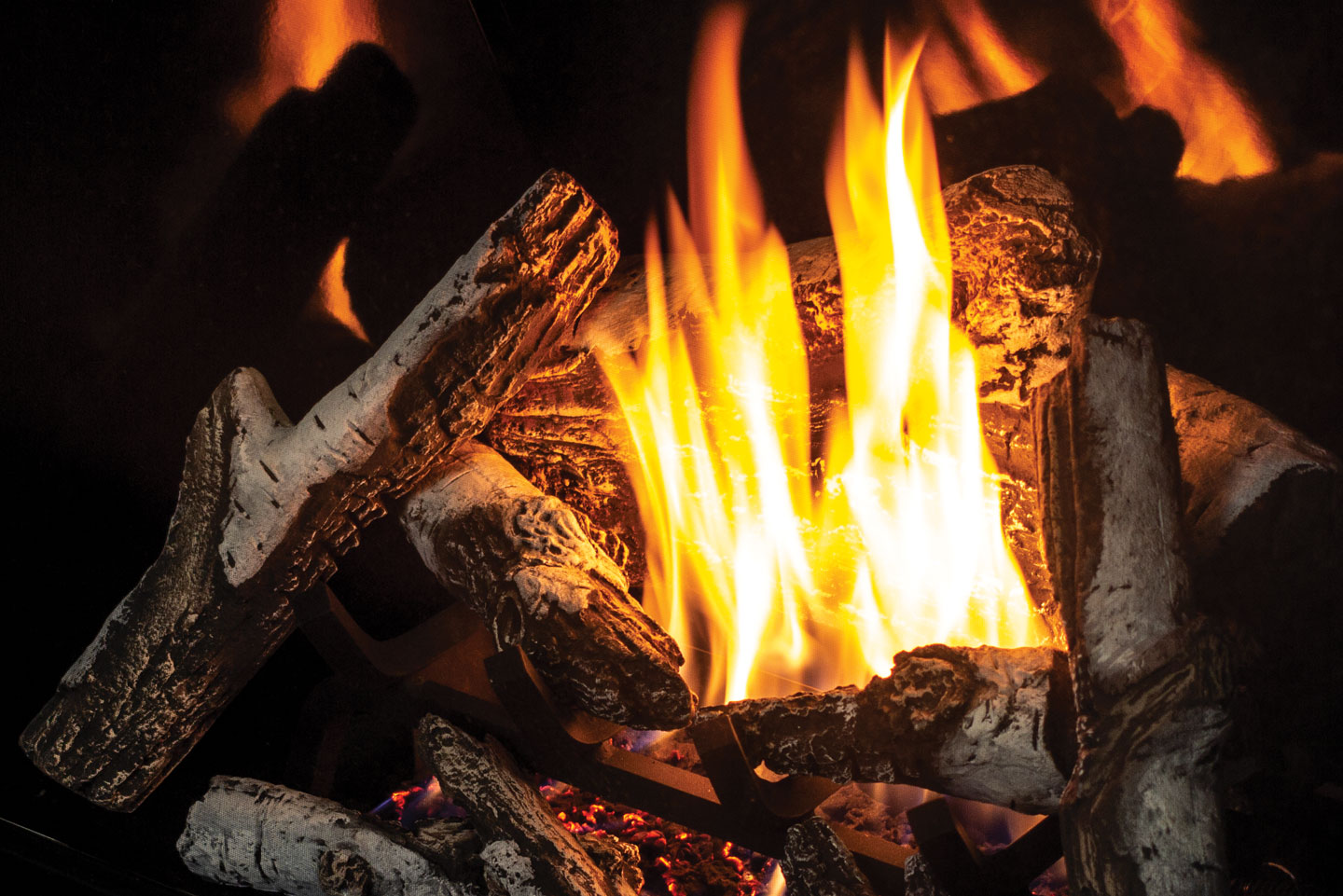 Urbana Luxury Fireplaces U37 Gas Fireplace - Image 3