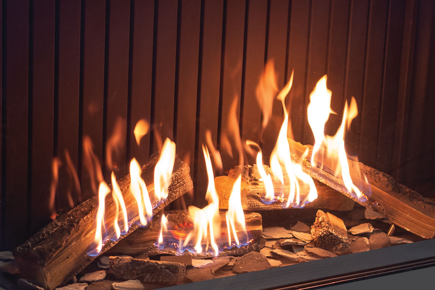 Urbana Luxury Fireplaces U50 Tall Ultra Linear Gas Fireplace - Image 5